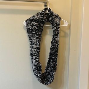 Black and white infinity scarf
